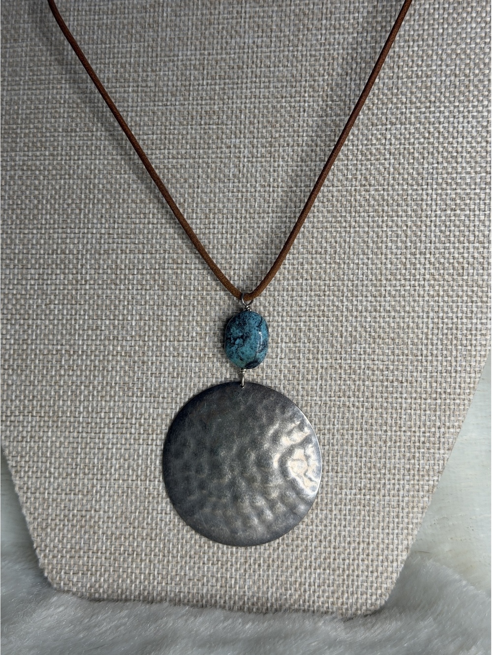 Vintage Silpada Retired N0884 Hammered 925 Pendant Turquoise Leather Necklace